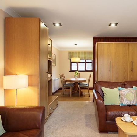 2 Bedroom Lake District Cottage At Windermere Marina Village Bowness-on-Windermere Exteriör bild