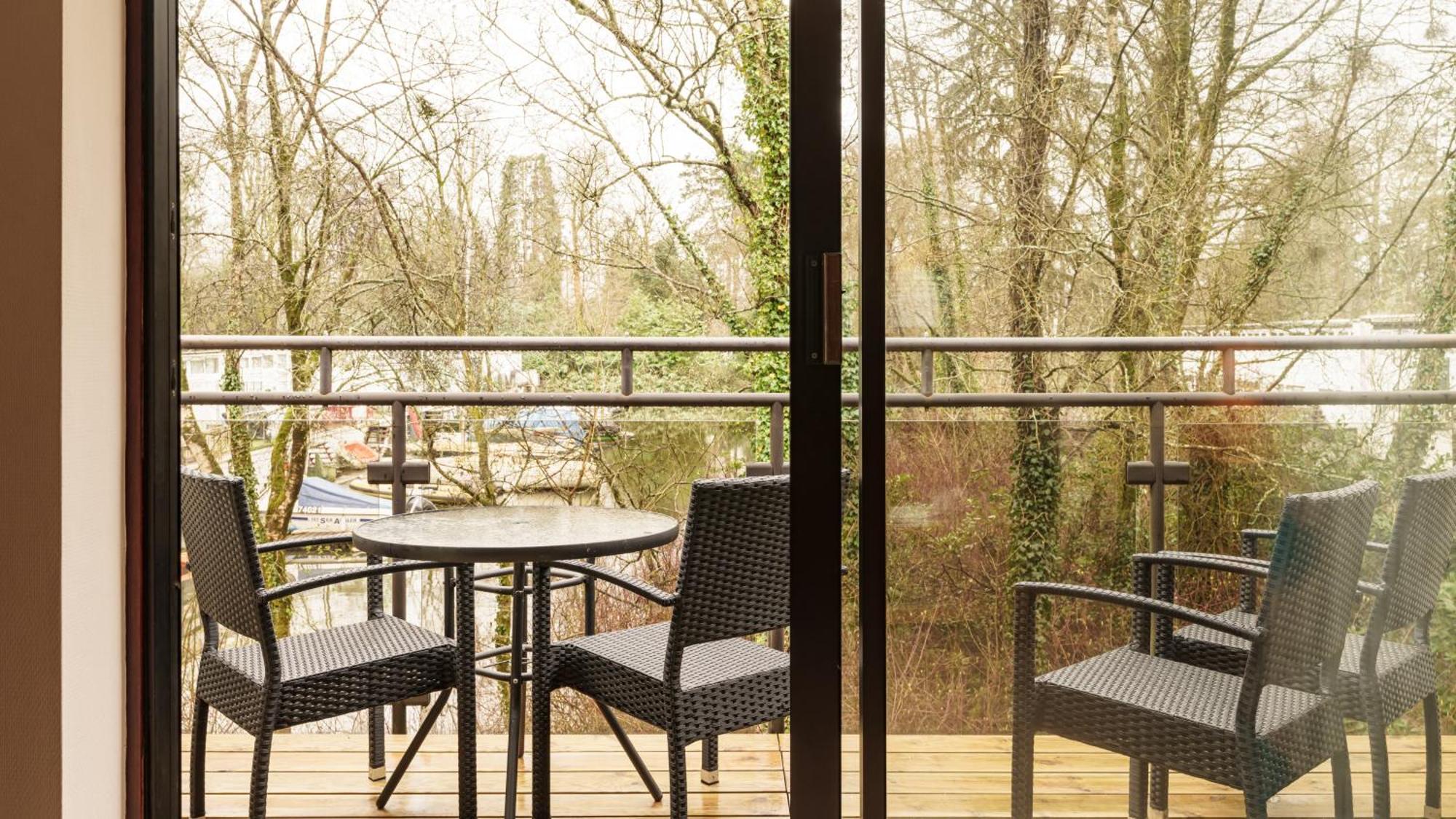 2 Bedroom Lake District Cottage At Windermere Marina Village Bowness-on-Windermere Exteriör bild