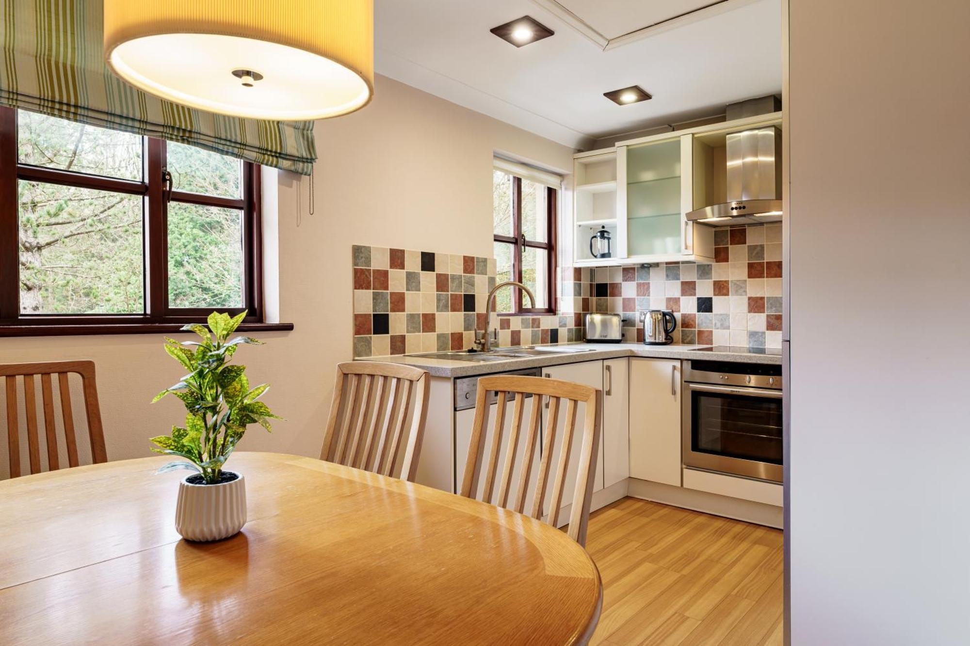 2 Bedroom Lake District Cottage At Windermere Marina Village Bowness-on-Windermere Exteriör bild